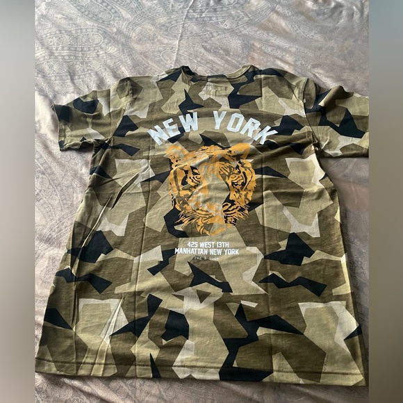 Rag & Bone Tiger Camo T-Shirt 2022 Authentic NYC Men Size M - Picture 4 of 9